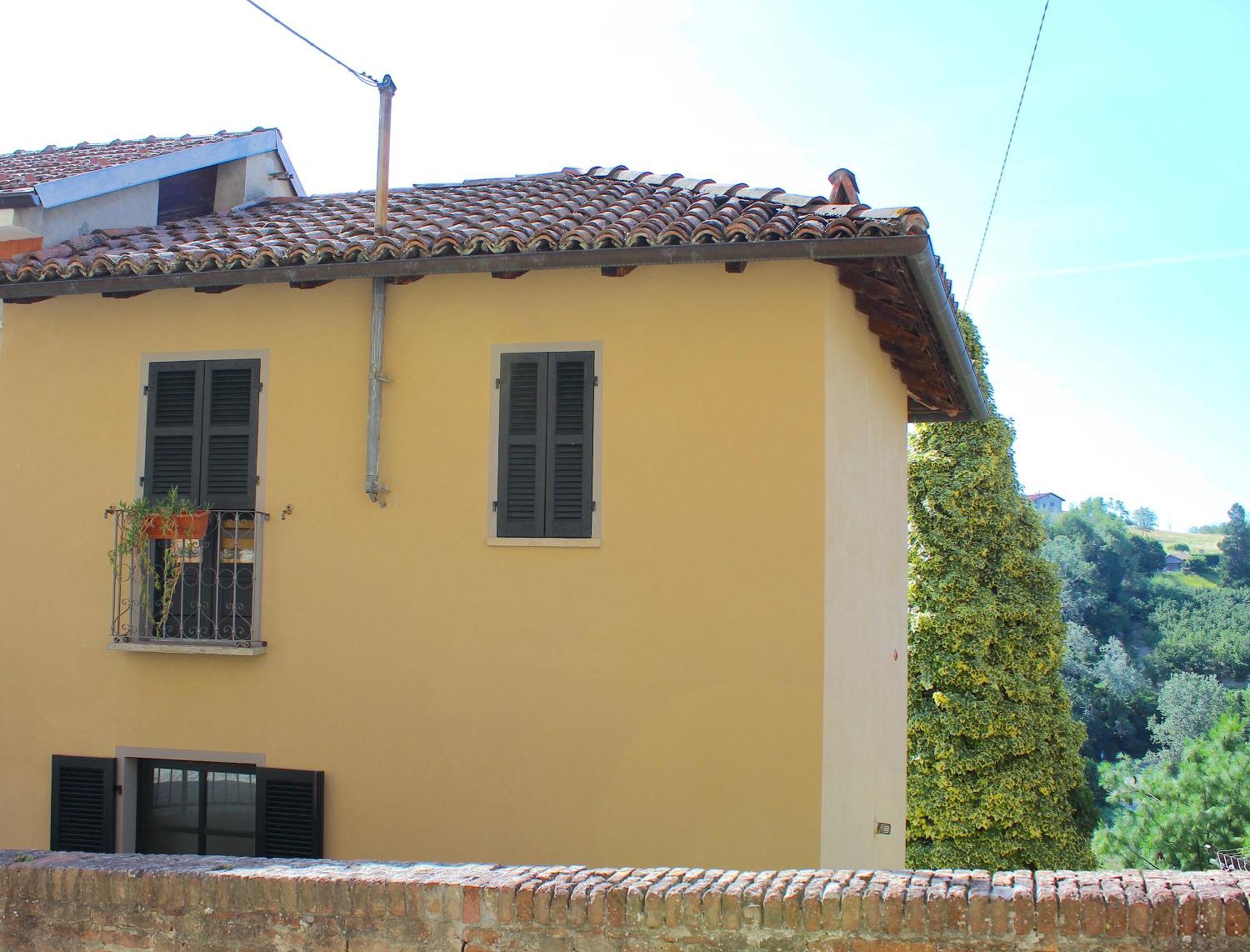 فيلا Amazing Langhe And Monferrato | House With Garden Calamandrana المظهر الخارجي الصورة